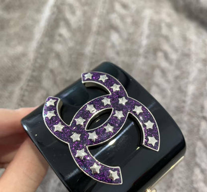 CHANEL🔥*
Bangle 🍁

Super master quality 💯

With boxes 🗃️ 
🎁🎁🎁

140 dhs🪙🌨️

Zain216
♥️♥️♥️