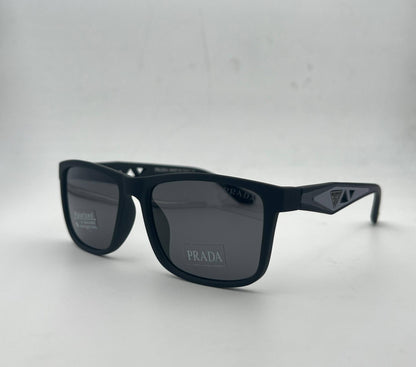 PRADA💥
Sunglasses 🕶️ 
Good quality 💯 
Master box 🗃️ 
50 dhs🌺

Zain273
♥️♥️♥️