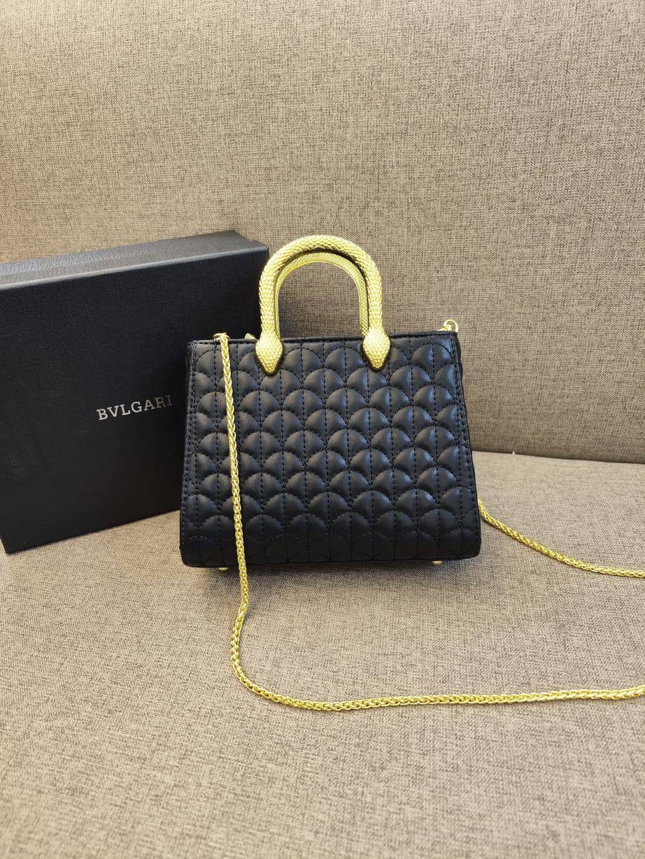 Bvlgari - Prada - Fendi

95 dhs🪙

 high quality 
With box
🎁🎁🎁

Zain26
♥️♥️♥️