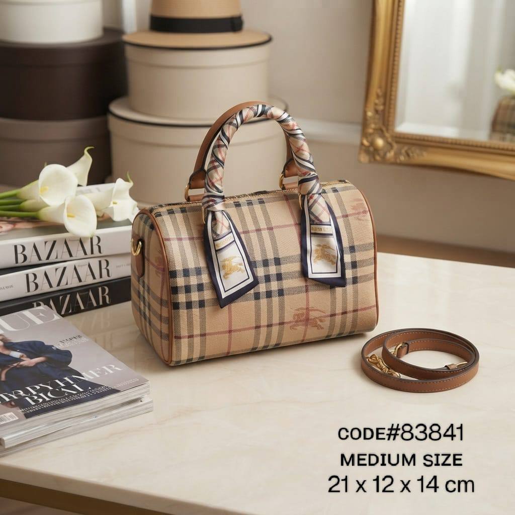 Burberry  ʙᴏᴡʟɪɴɢ ʙᴀɢ
sᴘᴇᴇᴅʏ ᴛᴏᴘ ʜᴀɴᴅʟᴇ ʙᴀɢ
ᴡɪᴛʜ ᴛᴡɪʟʟʏ /ʀɪʙʙᴏɴ ʟᴀᴄᴇ
ɢᴏʟᴅ ʜᴀʀᴅᴡᴀʀᴇ

  ✦ sɪᴢᴇ SMALL ᴘʀɪᴄᴇ :*70 ᴅʜs* 
  ✦ sɪᴢᴇ MEDIUM ᴘʀɪᴄᴇ : *75 ᴅʜs*

Zain31
♥️♥️♥️