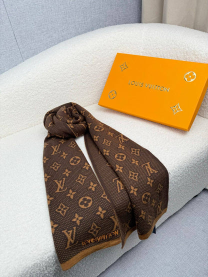 NEW COLLECTION👌🏻
Louis Vuitton SCARF MAN❤‍🔥
 MASTER Quality👑With Original Packaging👌🏻

230 dhs🇦🇪🇦🇪

Zain329
♥️♥️♥️