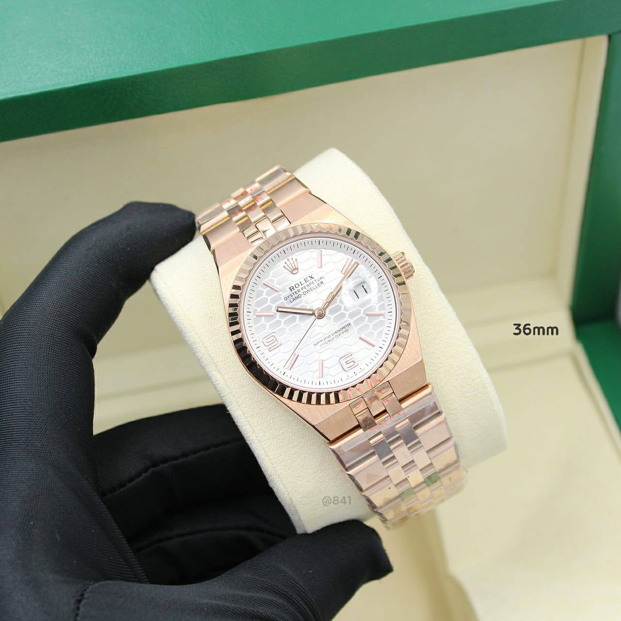 ROLEX LAND DWELLER UNISEX AUTOMATIC 36MM

260 dhs🪙🌺

Zain58
♥️♥️♥️