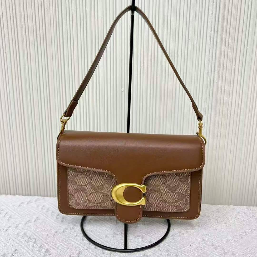 Coach 

65 dhs✅

Zain232
♥️♥️♥️
