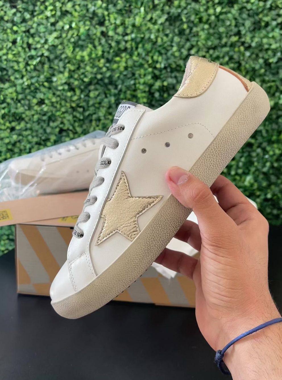 GGDB Star
Size 36-41⚡️
150 dhs❣️
Good quality 😍

Zain183
♥️♥️♥️