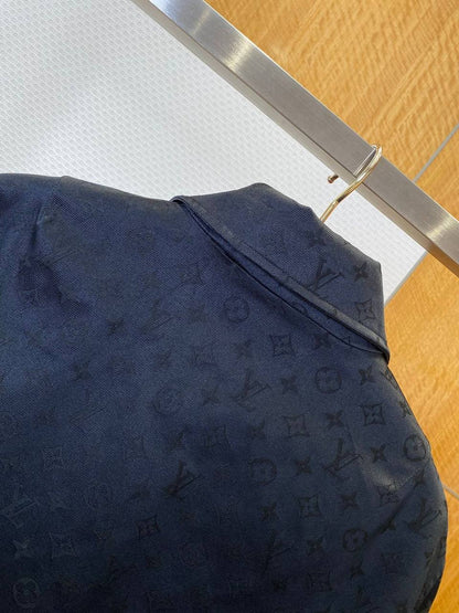 *LV*
Men’s Reversible Jacket
Master Quality 
SMLXLXXL 
850 dhs🪙🌨️

Zain276
♥️♥️♥️