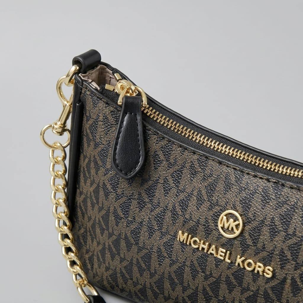 MK
ᴊᴇᴛ sᴇᴛ ᴄʜᴀʀᴍ
sʜᴏᴜʟᴅᴇʀ ʙᴀɢ
ᴡɪᴛʜ ʟᴏɴɢ ʙᴇʟᴛ sᴛʀᴀᴘ
ɢᴏʟᴅ ʜᴀʀᴅᴡᴀʀᴇ
sɪᴢᴇ : 26 cm

70 dhs✅

Zain31
♥️♥️♥️