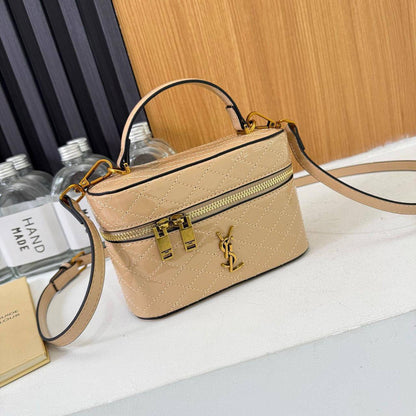 YSL
65 dhs🪙🖤

With box
🎁🎁🎁

Zain219
♥️♥️♥️