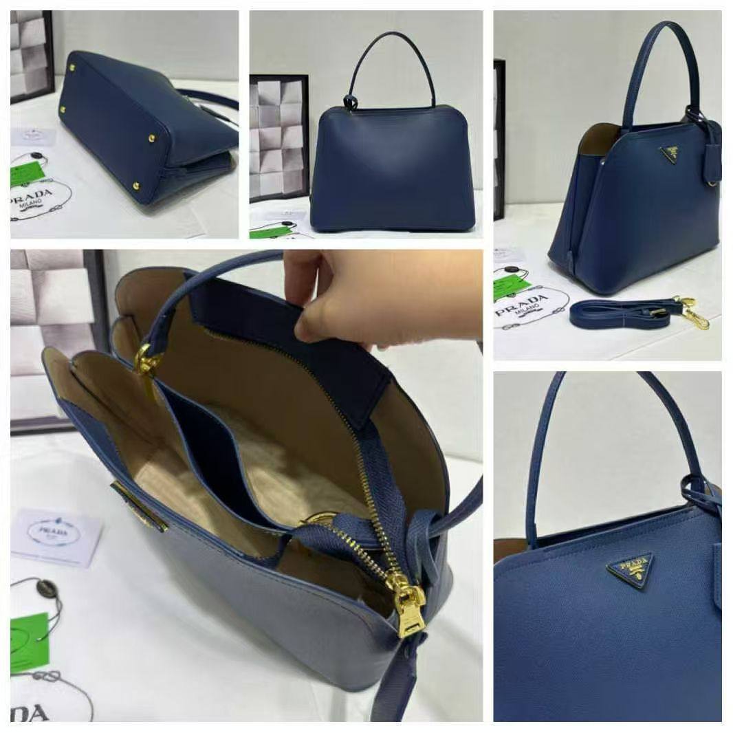 PRADA 
HIGH QUALITY 
120 dhs✅

Zain295
♥️♥️♥️