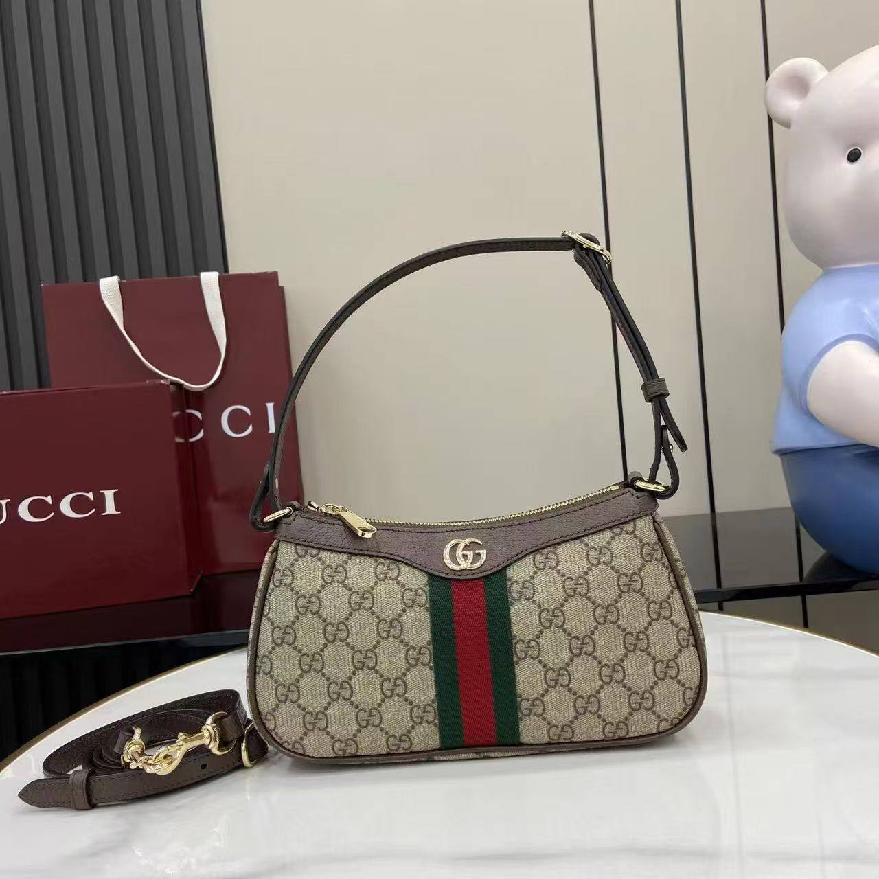 Fendi - Gucci 
Master +++++
For Price 👇 WTSP Text Zain 0568585901

Zain192
♥️♥️♥️