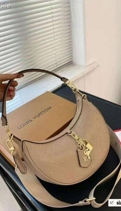 LV - Coach

95 dhs✅

high quality 

With box
🎁🎁🎁

Zain26
♥️♥️♥️