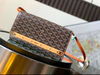 Goyard

240 dhs

Zain134
♥️♥️♥️