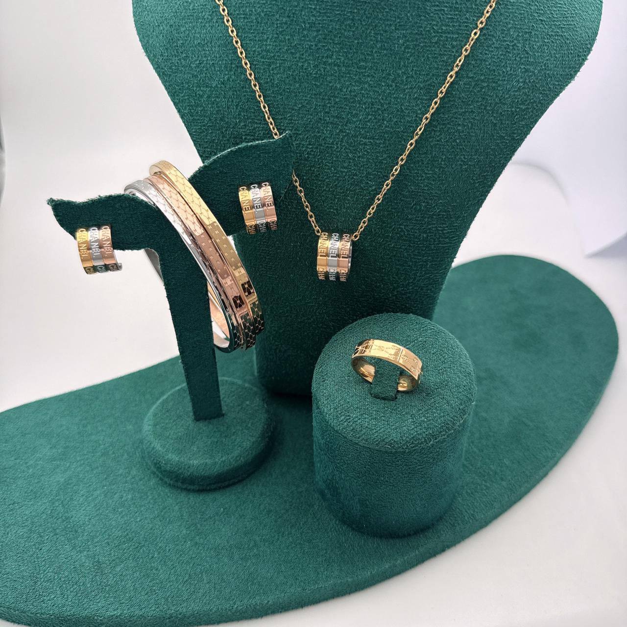 Accessories Set
45 dhs🪙🌨️

Zain45
♥️♥️♥️