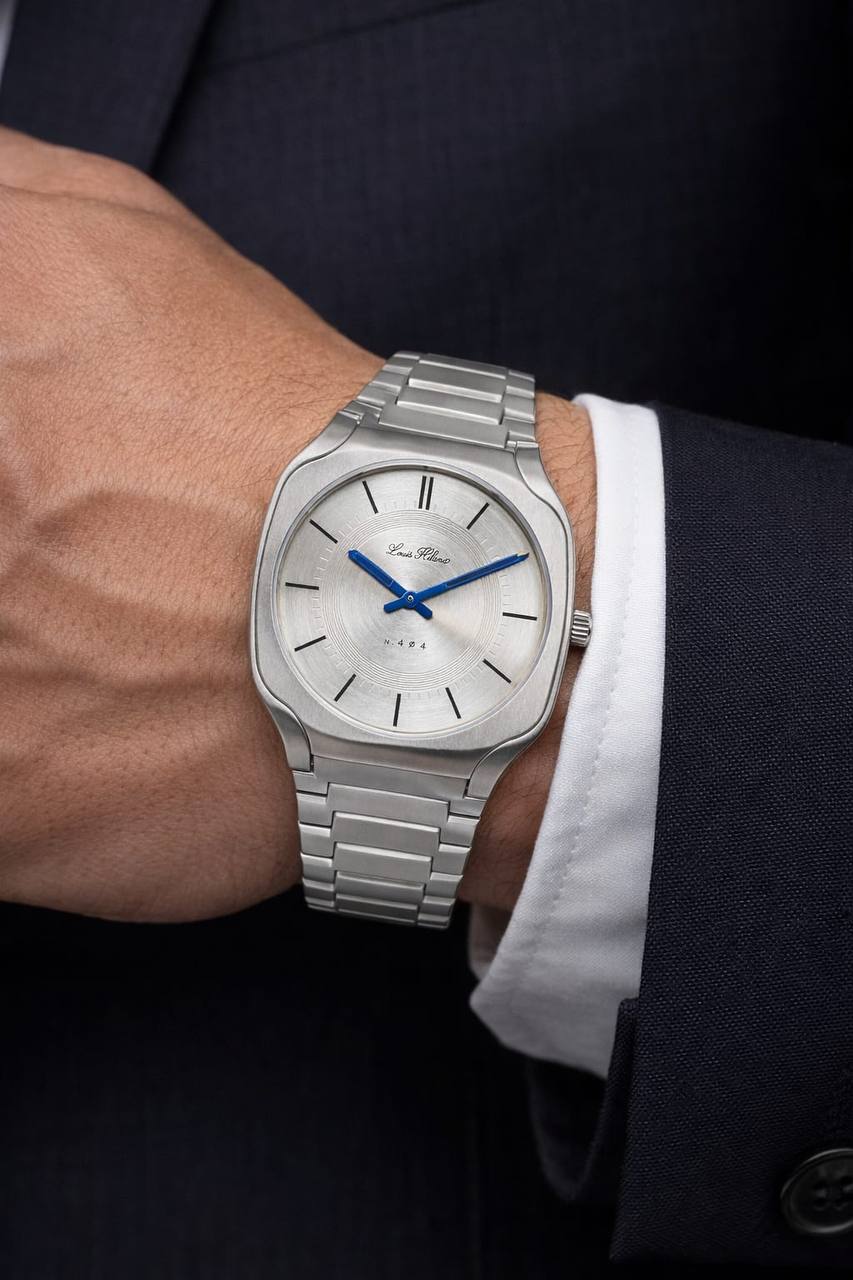 Louis Hilano watch for men good 
quality 
260 dhs✅

Zain59
♥️♥️♥️