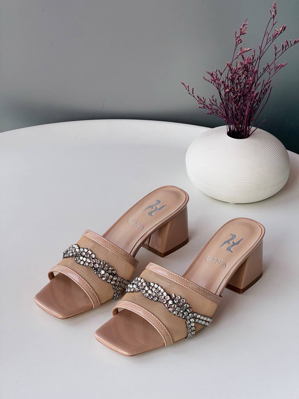 Gina 

36-41

Super master 
high quality
430 dhs🇦🇪🇦🇪

Zain176
♥️♥️♥️