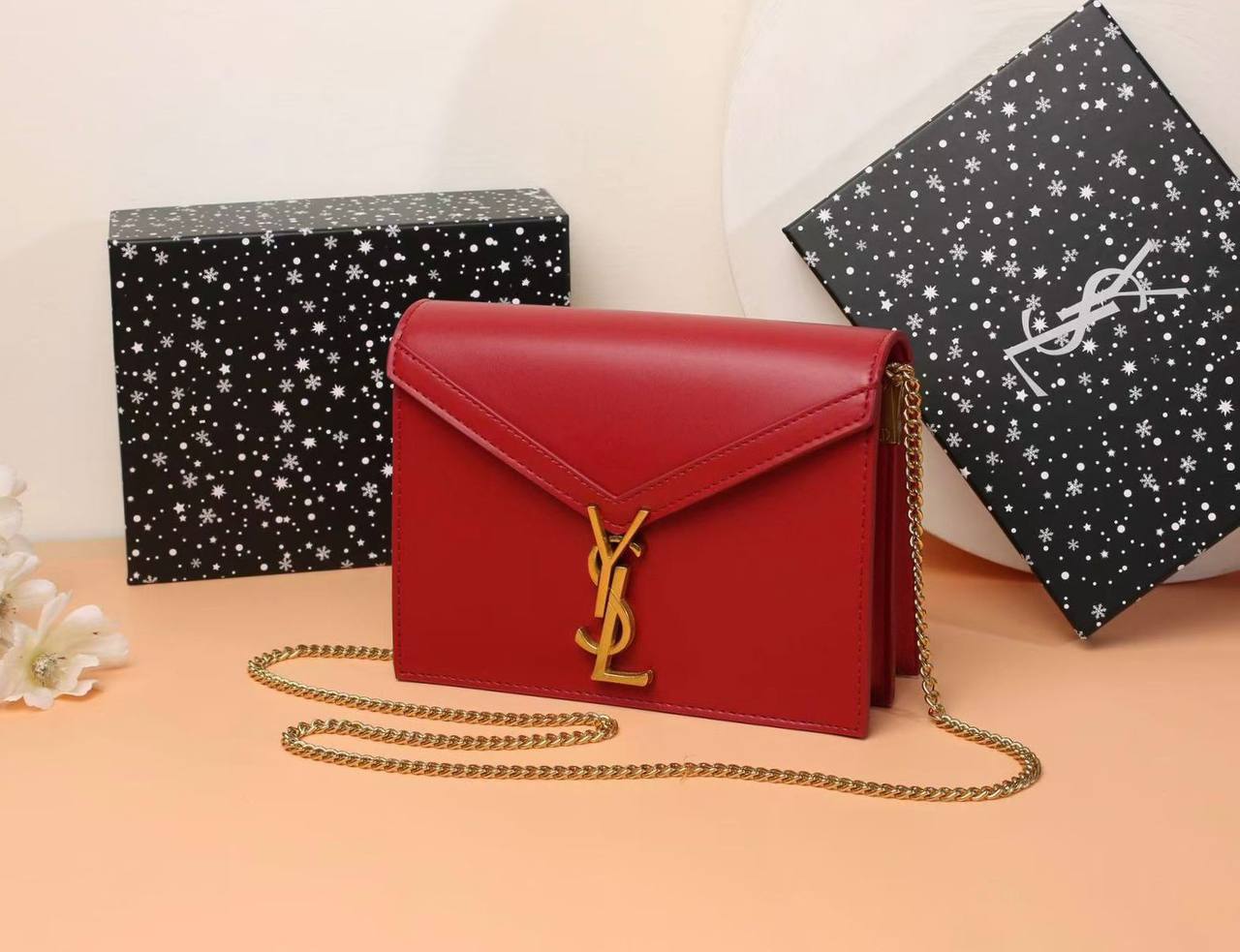 YSL 
GOOD QUALITY 
WITH BOX
🎁🎁🎁

100 dhs✅
SIZE: 22cm

Zain39
♥️♥️♥️