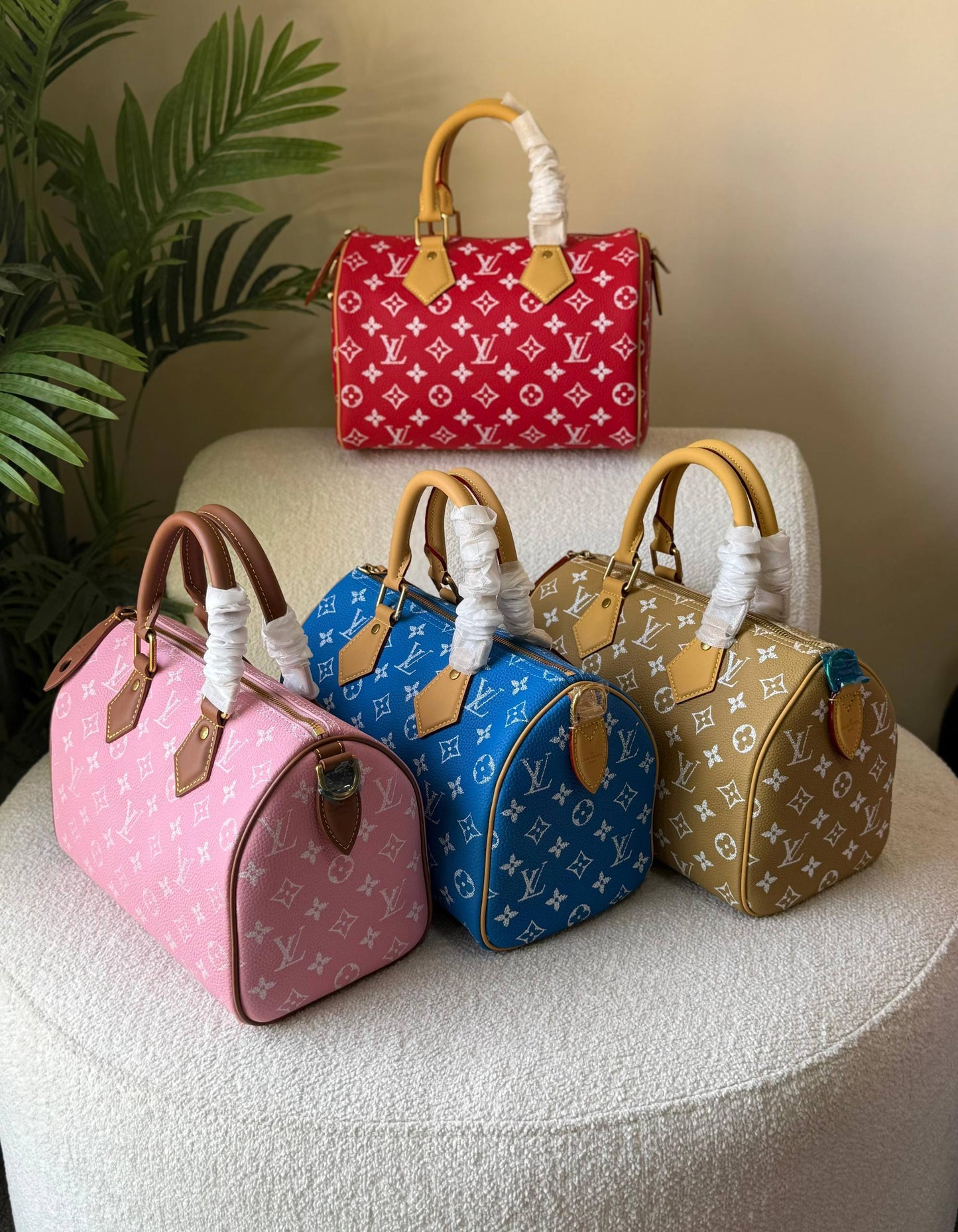 🌿💗*Louis Vuitton*😍🍃
    ❄️25. 30 cm❄️
     🍃 😍🙃😍 💫
Super Master Quality
For Price 👇 WTSP Text Zain 0568585901

Zain246
♥️♥️♥️
