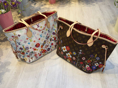 LV  never full 
32-45 com

110 dhs❣️ 

with BOX
🎁🎁🎁

Zain254
♥️♥️♥️