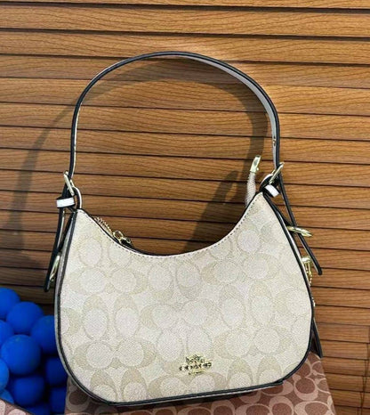 Coach
65 dhs🇦🇪🇦🇪

Zain232
♥️♥️♥️