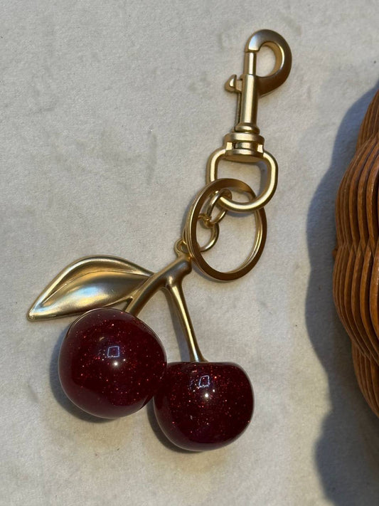CHERRY 
25 dhs🪙💕

Zain44
♥️♥️♥️