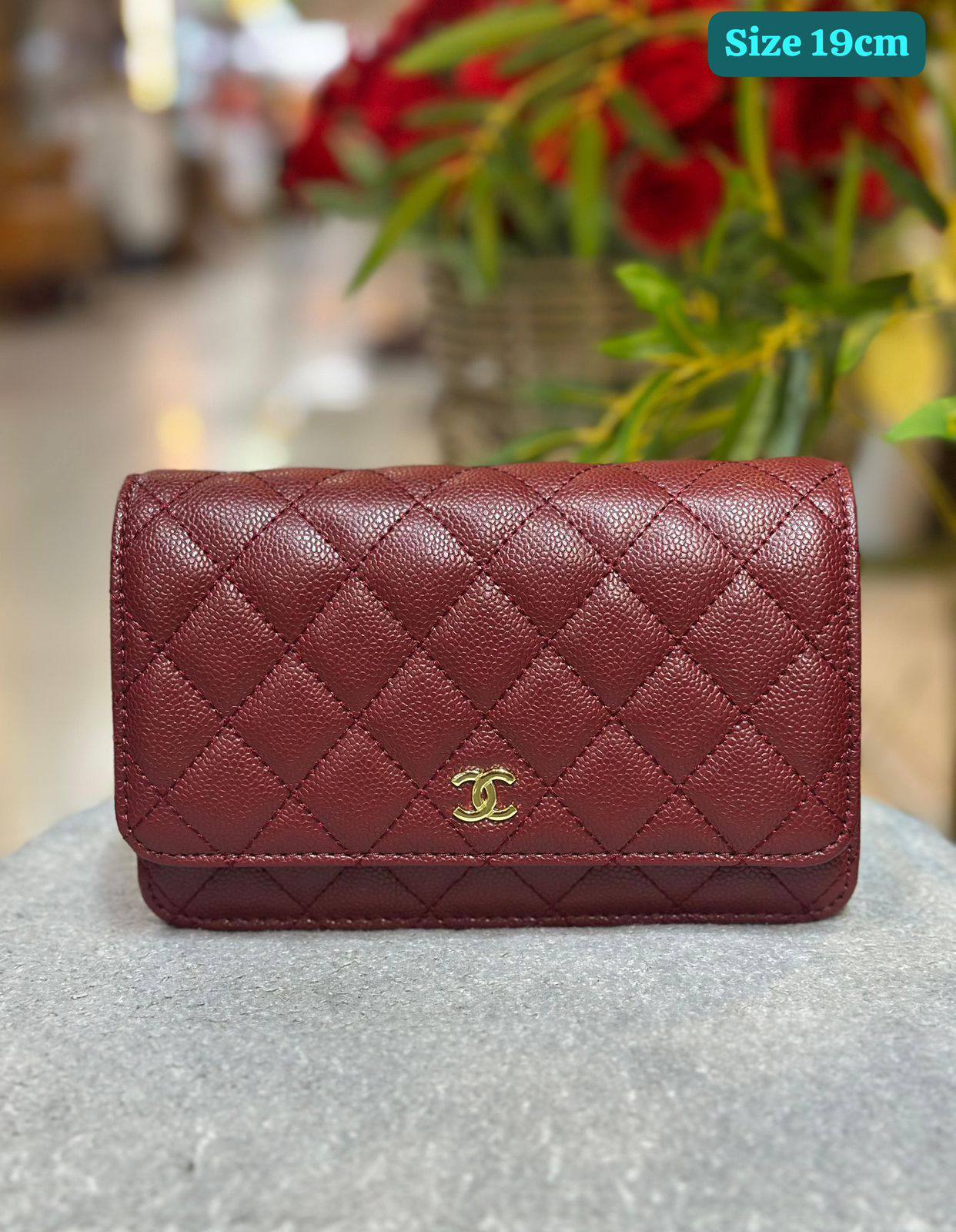 Chanel

Best quality
With box’s
🎁🎁🎁

85 dhs🗽
size 19cm

Zain158
♥️♥️♥️