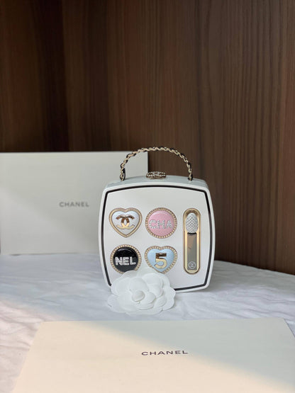 Chanel MAKEUP PALETTE
*Super Master Quality*
1350 dhs🪙🌨️

Zain255
♥️♥️♥️