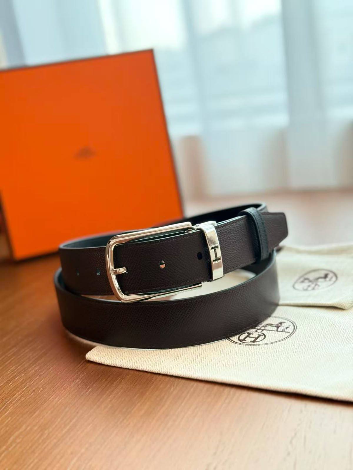Hermes
For  men
Super master 4cm
With original box

320 dhs🇦🇪🇦🇪


Zain281
♥️♥️♥️