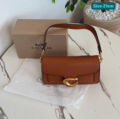 Coach
Good quality 
with box 
🎁🎁🎁

100 dhs🪙🌨️

Zain186
♥️♥️♥️