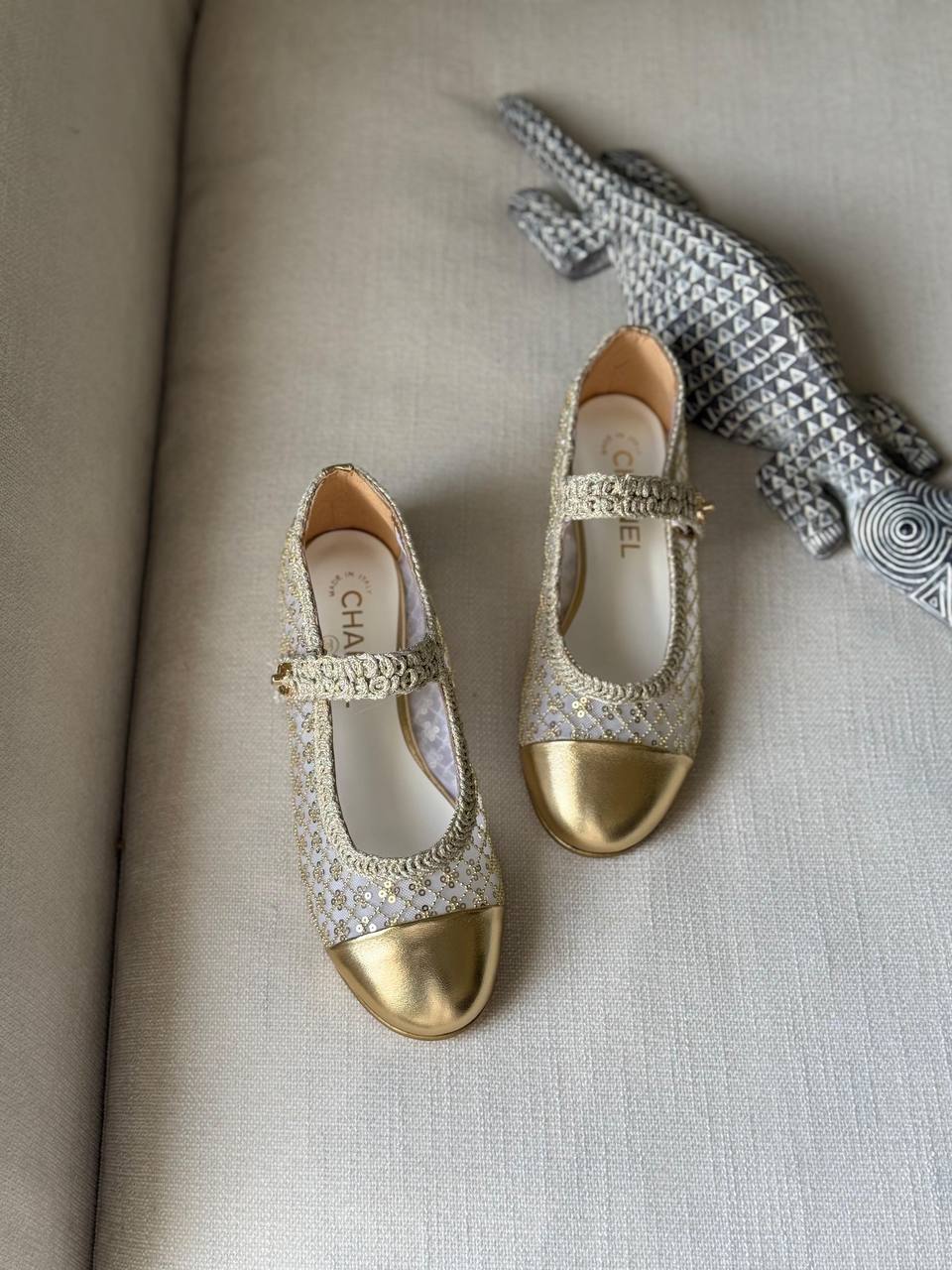 Chanel
Super Master Quality
Size 36 to 41
500 dhs🇦🇪

Zain288
♥️♥️♥️