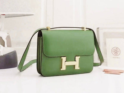 HERMES 

NEW CAME 

GOOD QUALITY 

WITH BOX  
🎁🎁🎁

100 dhs❣️

Zain39
♥️♥️♥️