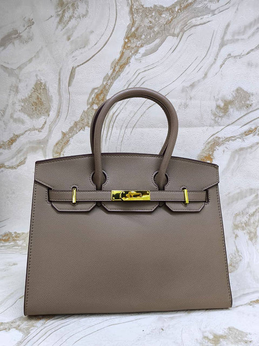 Hermes
110 dhs✅

Zain203
♥️♥️♥️