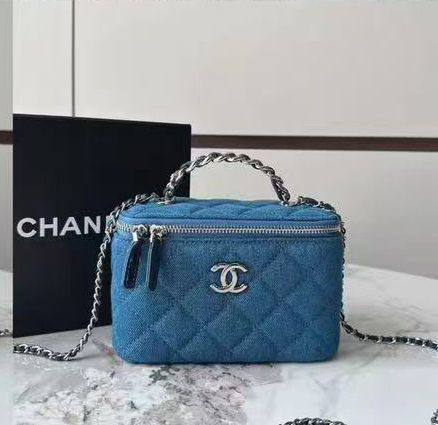 Chanel
with box
100 dhs✅

Zain143
♥️♥️♥️