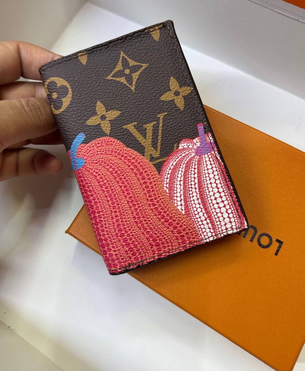 LV - Goyard 
Wallets 
With box 
🎁🎁🎁

30 dhs🇦🇪

Zain93
♥️♥️♥️