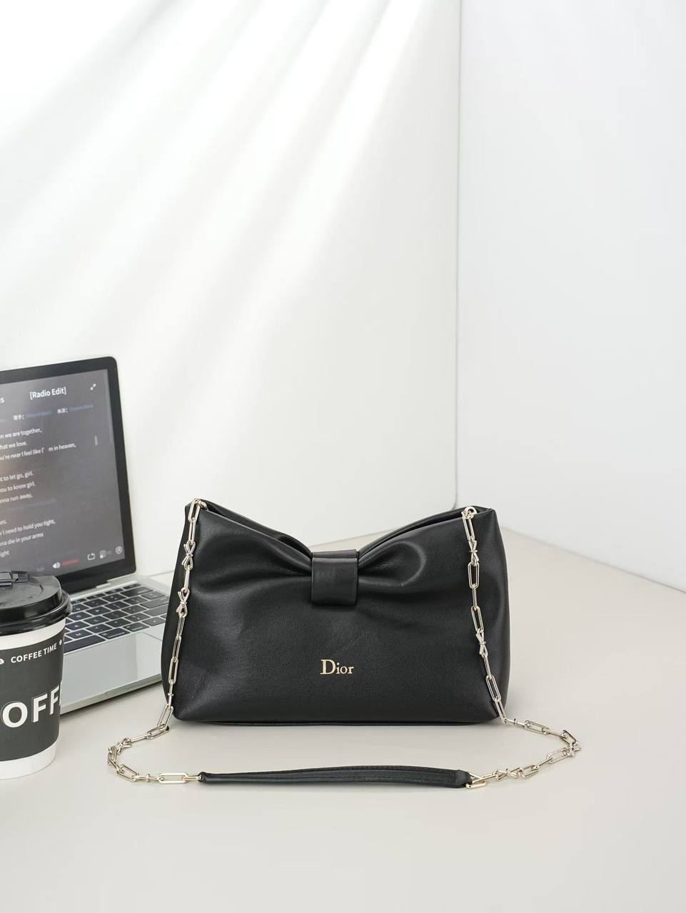 Dior
Master
330 dhs✅

Zain141
♥️♥️♥️