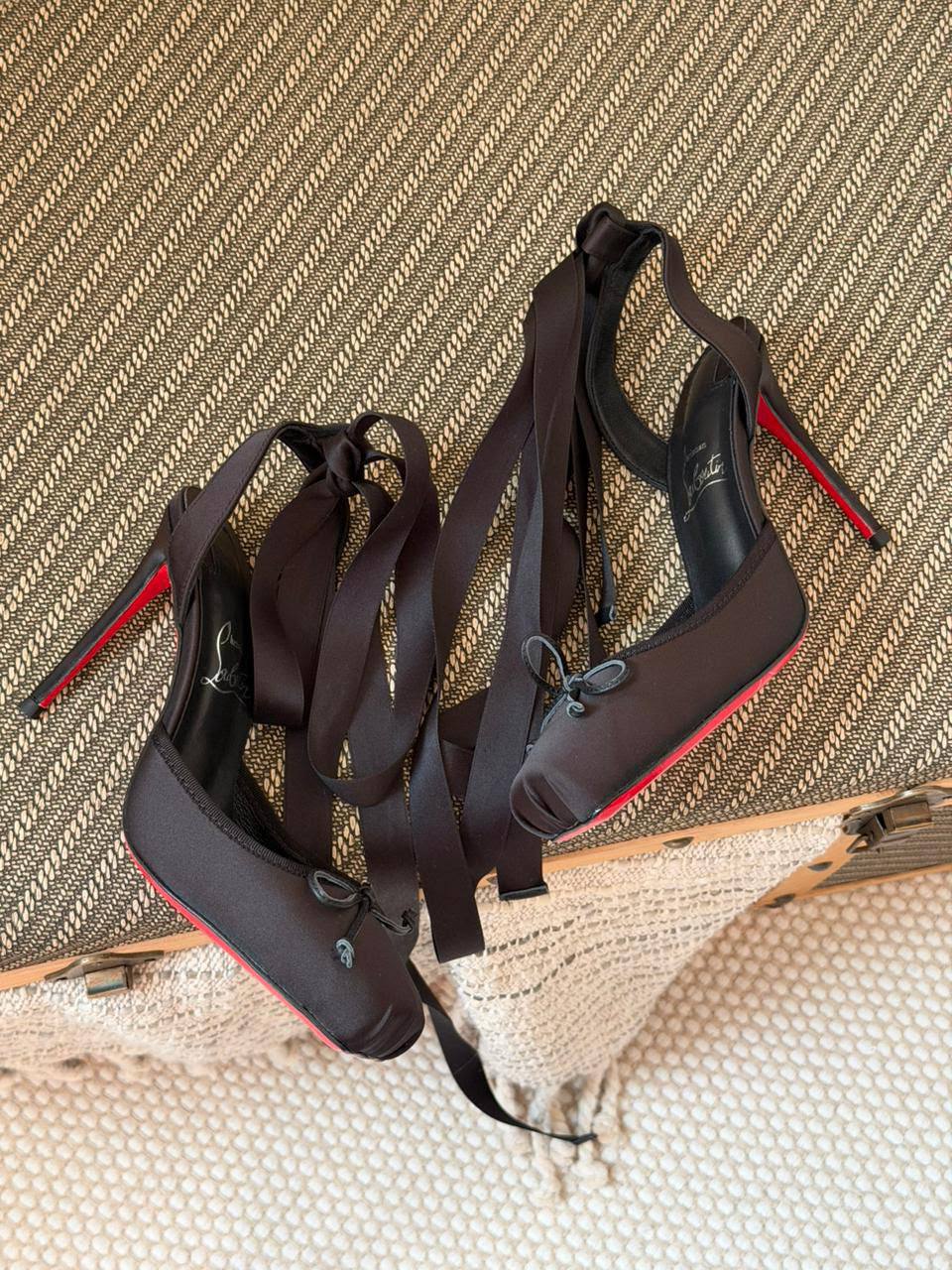 🩶 LOUBOTIN 🩶

✨ new Collection
👠 36–41
💎 Premium Quality
500 dhs🇦🇪🇦🇪

Zain198
♥️♥️♥️