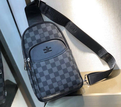 LV
Chest bag unisex 
 good quality
 with box
🎁🎁🎁

95 dhs✅

Zain39
♥️♥️♥️