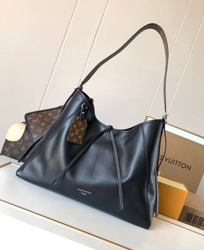 LV

MASTER QUALITY 

WITH DOUBLE BOX 
🎁🎁🎁

300 dhs🪙🖤

Zain39
♥️♥️♥️