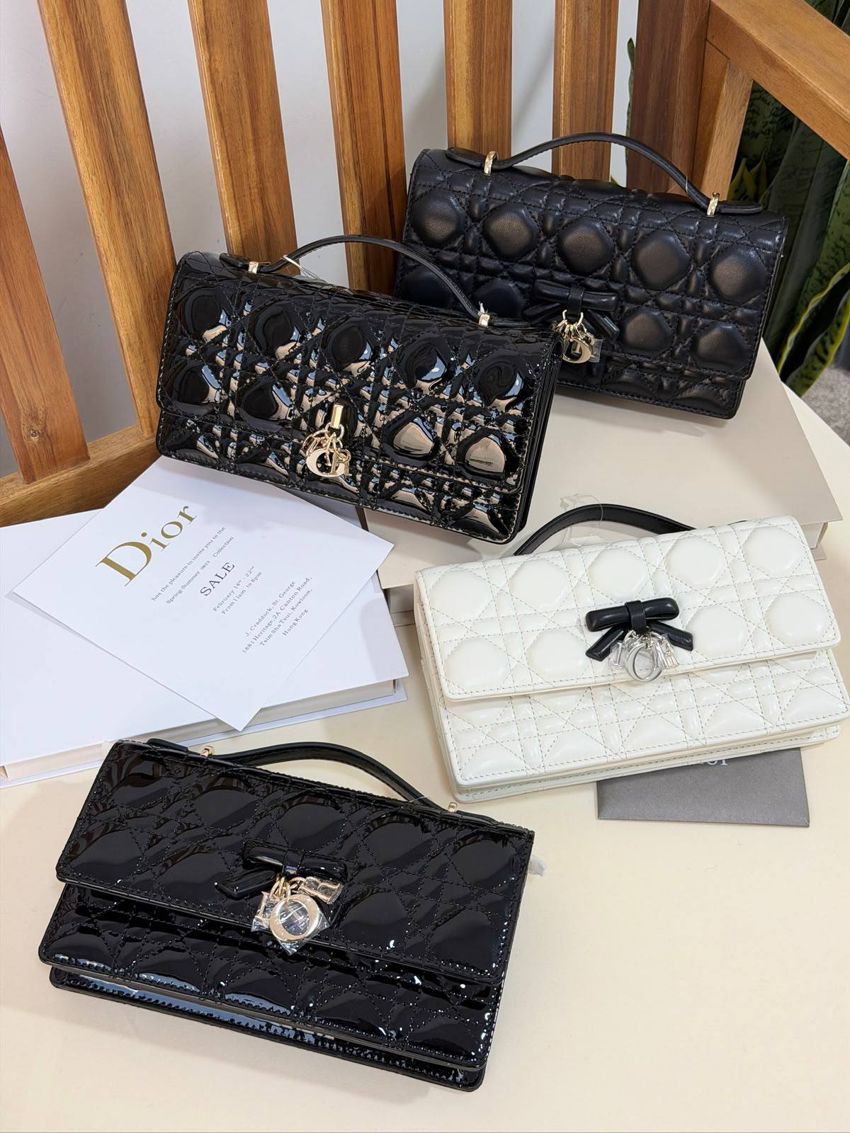 DIOR💫
Super Master Quality ⚡️
Original Packing 🎁
Size 21CM📏

For Price 👇 WhatsApp✅
0568585901 
0507557372
0552275751 Owner Zain 👌

Zain321
♥️♥️♥️