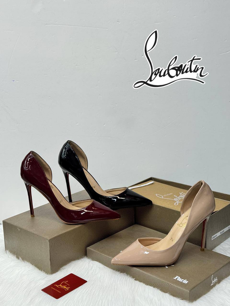 Christian Louboutin 
Size 36….41
120 dhs🇦🇪🇦🇪

Zain21
♥️♥️♥️