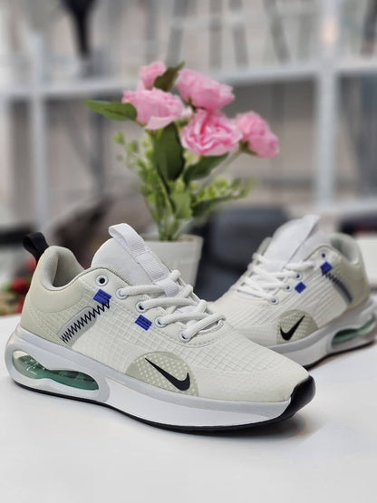 Nike
Size 39to45       
90 dhs🪙🌨️

Zain163
♥️♥️♥️