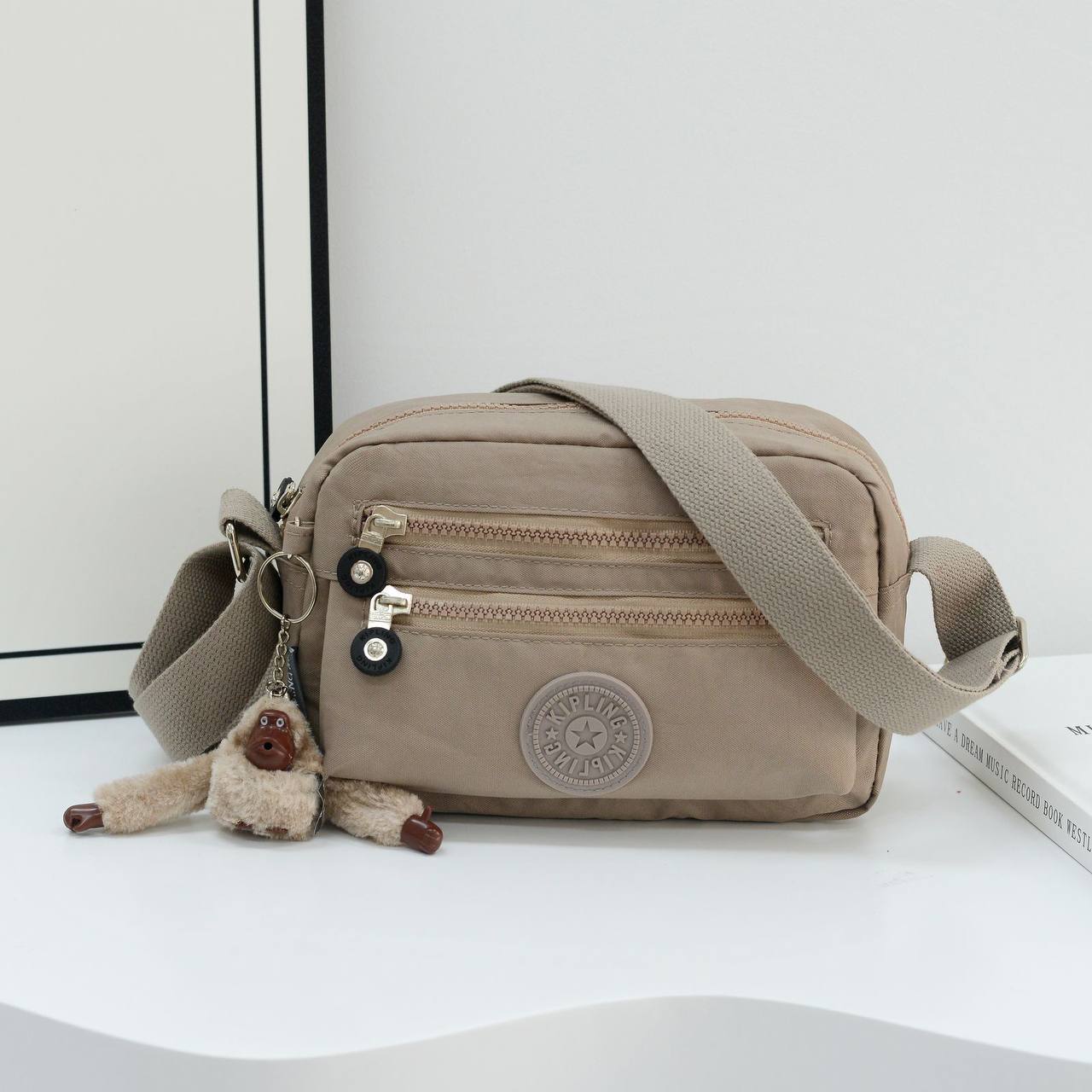 KIPLING 
NEW CAME GOOD QUALITY 
55 dhs💓

Zain39
♥️♥️♥️