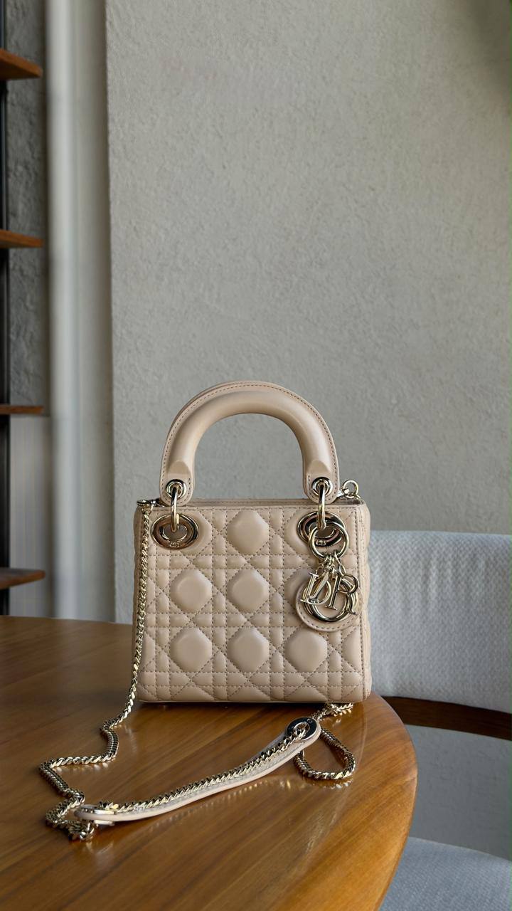 New collection ⚜️
DIOR 🩷
VIP quality 💎
Lady Dior Bag ✨
Size : 17 cm
For Price 👇 WhatsApp✅
0568585901 
0507557372
0552275751 Owner Zain 👌

Zain336
♥️♥️♥️