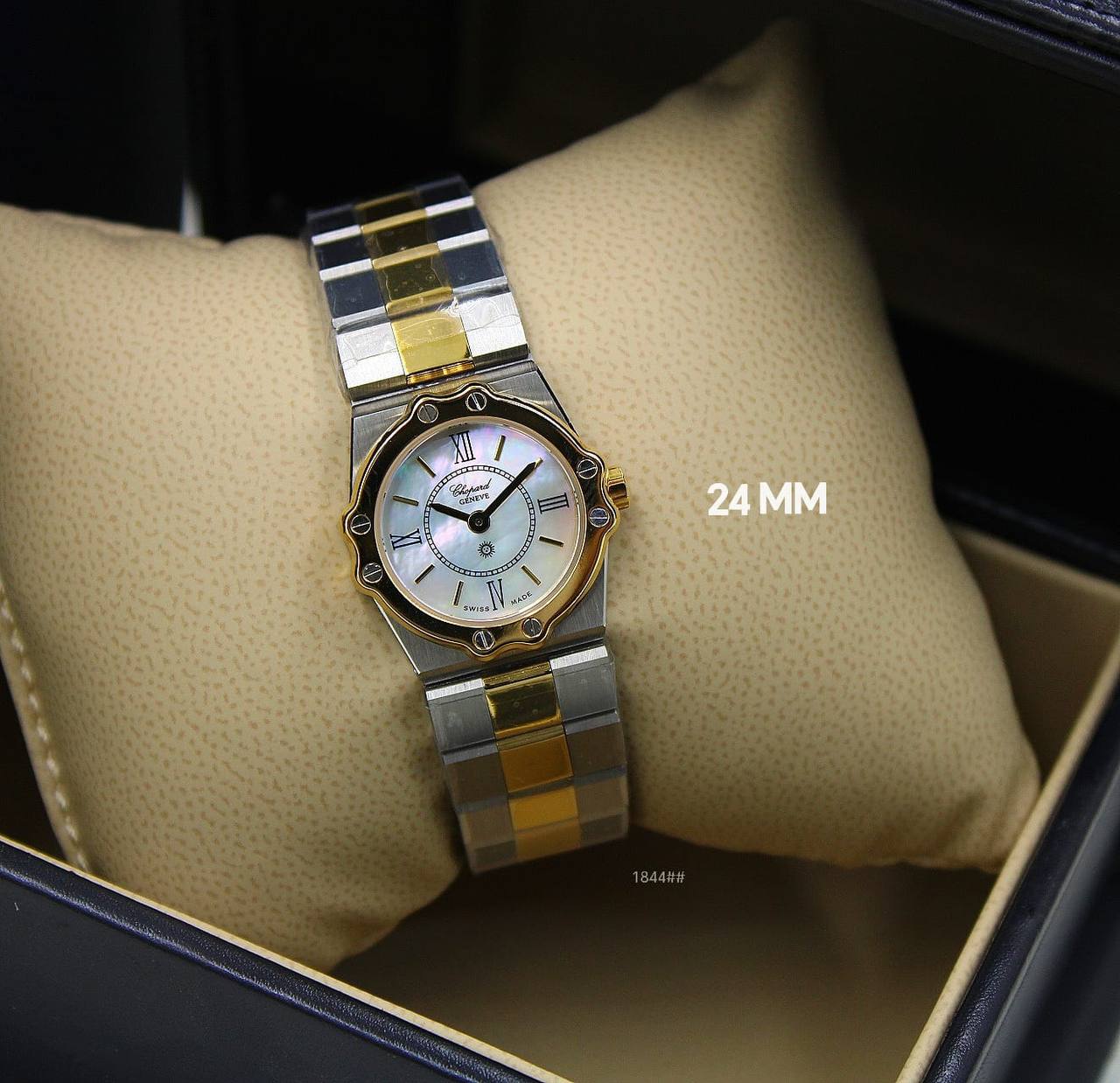 CHOPPARD LADY
*24 MM*
410 dhs✅

Zain304
♥️♥️♥️