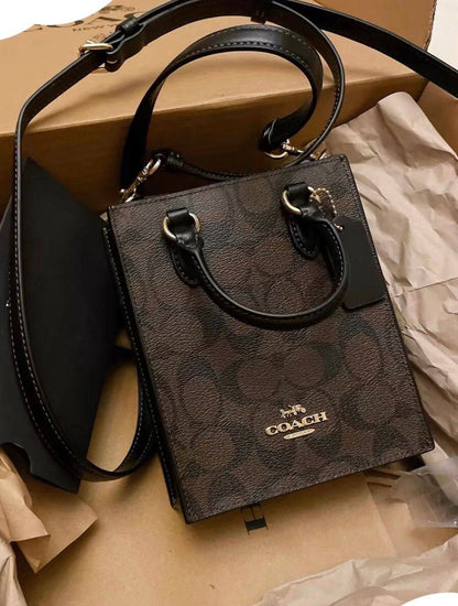 Coach
80 dhs💓

Zain35
♥️♥️♥️