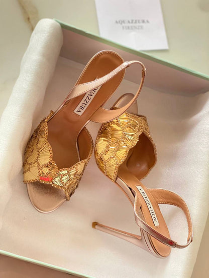 Aquazzura  
AAA master quality 
Size 36……..41 
450 dhs✅

Zain180
♥️♥️♥️