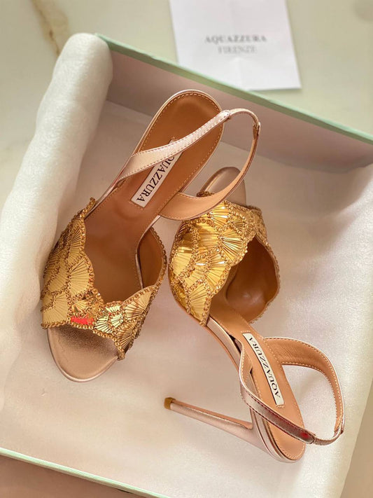 Aquazzura  
AAA master quality 
Size 36……..41 
450 dhs✅

Zain180
♥️♥️♥️
