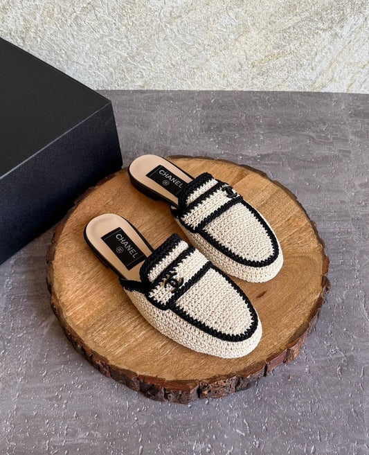 Chanel 
SuperMaster Quality 💯
450 dhs✅
Size: 36-41💥

Zain171
♥️♥️♥️