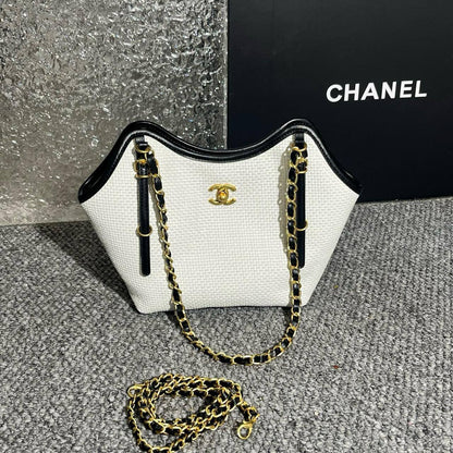 Chanel
Master
270 dhs🪙🌨️
#29cm❤️💕

Zain228
♥️♥️♥️