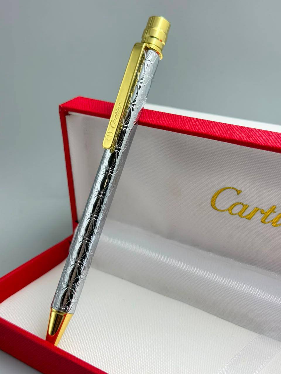 CARTIER PEN 🖊
*60 dhs✅ WITH MASTER BOX*
*40 dhs✅ WITH NORMAL BOX*

Zain29
♥️♥️♥️