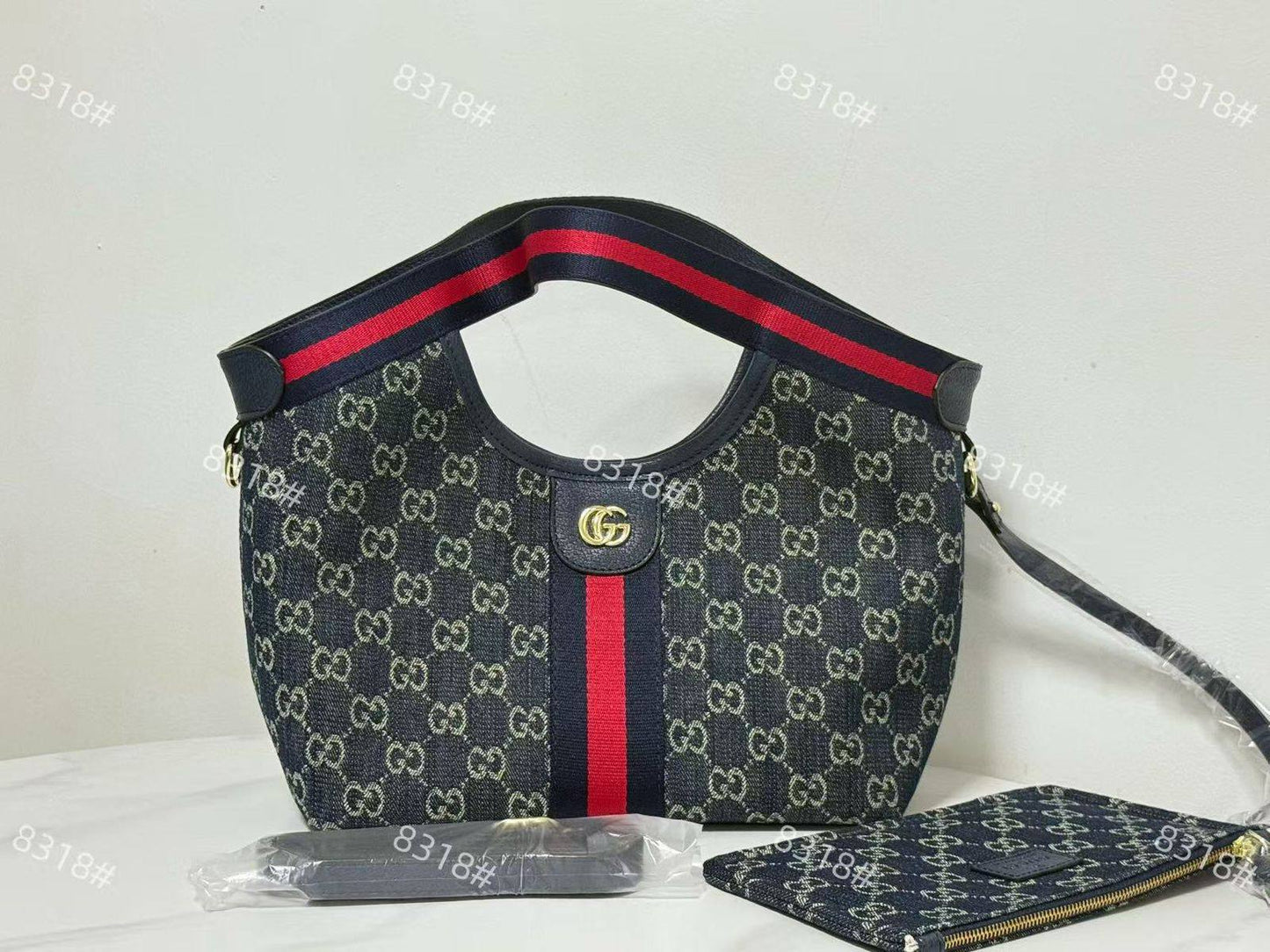Gucci
120 dhs❣️
2 SIZE 
Good quality 

Zain07
♥️♥️♥️