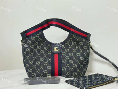 Gucci
120 dhs❣️
2 SIZE 
Good quality 

Zain07
♥️♥️♥️